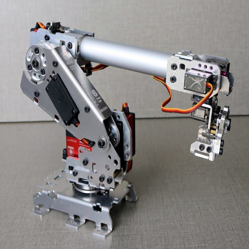 Braccio robotico con pompa ad  - Model Kit Fantasy recensione e prezzo